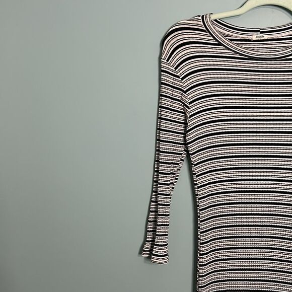 Monrow Striped Bodycon Dress - Picture 4 of 8